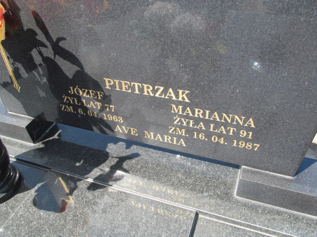 Józef Pietrzak Kosmów - Grobonet - Wyszukiwarka osób pochowanych